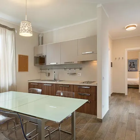 Apartment La Lombarda - By Impero House Stresa
