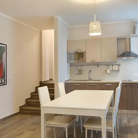 Apartment La Lombarda - By Impero House *
