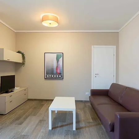 Apartment La Lombarda - By Impero House Stresa